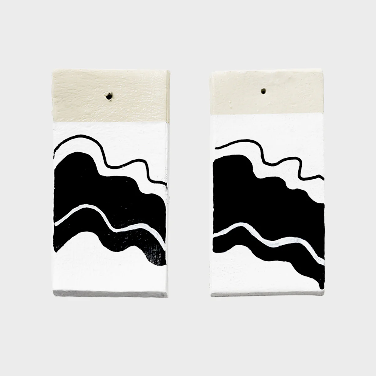 Acrylic Paint Pens - Fine Tip - Image 7